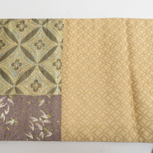 Load image into Gallery viewer, 袋帯 金糸 ゴールド系 六通柄 七宝に植物紋様 金色ｘ薄紫色 フォーマル向け 仕立て上がり 着物帯 長さ440cm