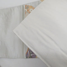 Load image into Gallery viewer, 袋帯 源氏車紋様 ベージュ地 金糸銀糸 金色ｘ多色 カラフル 六通柄 フォーマル向け 仕立て上がり 着物帯 長さ440cm