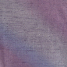 画像をギャラリービューアに読み込む, 紬 着物 洒落袋帯とセット 漢方染め 菅原結 落款入り 作家物 紫色 ぼかし 斜め縞模様 広衿 正絹 仕立て上がり着物 身丈162cm