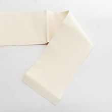 画像をギャラリービューアに読み込む, 名古屋帯 正絹 染帯 オフホワイトｘ朱色 椿紋様 お太鼓柄 カジュアル 仕立て上がり 着物帯 長さ361cm