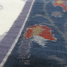 画像をギャラリービューアに読み込む, 名古屋帯 紬 白色ｘ紺色ｘ薄紫色 更紗模様 正絹 六通柄 カジュアル 仕立て上がり 着物帯