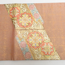 画像をギャラリービューアに読み込む, 袋帯 稲妻型に華文紋様 オレンジ色ｘ黄色ｘ多色 箔入り 金糸 お太鼓柄 フォーマル向け 仕立て上がり 着物帯