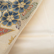 画像をギャラリービューアに読み込む, 袋帯 正絹 刺繍入り 六通柄 ベージュ地 薄黄色ｘ青色ｘ薄紫色ｘ多色 熨斗に花々紋様 仕立て上がり 着物帯 長さ440cm