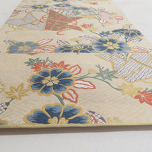 画像をギャラリービューアに読み込む, 袋帯 正絹 刺繍入り 六通柄 ベージュ地 薄黄色ｘ青色ｘ薄紫色ｘ多色 熨斗に花々紋様 仕立て上がり 着物帯 長さ440cm