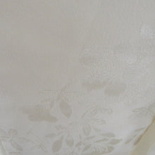 画像をギャラリービューアに読み込む, 襦袢 長襦袢 白系 フォーマル向け クリーム色 地紋入り 花模様 衣文抜き付き 正絹 半衿付き 広衿 仕立て上がり 女性着物用 身丈132cm