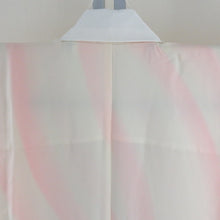 画像をギャラリービューアに読み込む, 襦袢 長襦袢 薄ピンク色ｘ白色 ぼかし 斜め縞模様 正絹 半衿付き 刺繍半衿 花に笛模様 広衿 仕立て上がり 女性着物用 身丈139cm