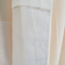 画像をギャラリービューアに読み込む, 襦袢 長襦袢 薄ピンク色ｘ白色 ぼかし 斜め縞模様 正絹 半衿付き 刺繍半衿 花に笛模様 広衿 仕立て上がり 女性着物用 身丈139cm