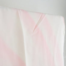 画像をギャラリービューアに読み込む, 襦袢 長襦袢 薄ピンク色ｘ白色 ぼかし 斜め縞模様 正絹 半衿付き 刺繍半衿 花に笛模様 広衿 仕立て上がり 女性着物用 身丈139cm