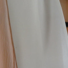 画像をギャラリービューアに読み込む, 襦袢 長襦袢 サーモンピンク色 だるま柄 正絹 半衿付き 広衿 仕立て上がり 女性着物用 身丈131cm