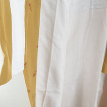 画像をギャラリービューアに読み込む, 襦袢 長襦袢 辛子色 鈴模様 正絹 半衿付き 広衿 仕立て上がり 女性着物用 身丈140cm