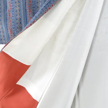 画像をギャラリービューアに読み込む, 小紋 袷 青色ｘエンジ色ｘ多色 染め模様 エスニック調 更紗模様 正絹 バチ衿 仕立て上がり着物 身丈158cm