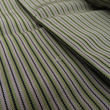 Load image into Gallery viewer, 袴 男性用 米沢織 余り布付き 行燈袴 絹 紐下約89.2cm 緑色ｘ黒色ｘ灰色 男物はかま 仕立て上がり