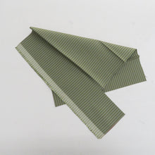 Load image into Gallery viewer, 袴 男性用 米沢織 余り布付き 行燈袴 絹 紐下約89.2cm 緑色ｘ黒色ｘ灰色 男物はかま 仕立て上がり