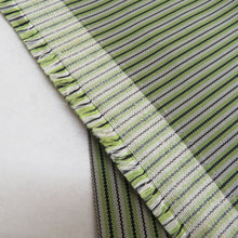 Load image into Gallery viewer, 袴 男性用 米沢織 余り布付き 行燈袴 絹 紐下約89.2cm 緑色ｘ黒色ｘ灰色 男物はかま 仕立て上がり