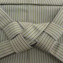 Load image into Gallery viewer, 袴 男性用 米沢織 余り布付き 行燈袴 絹 紐下約89.2cm 緑色ｘ黒色ｘ灰色 男物はかま 仕立て上がり