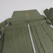 Load image into Gallery viewer, 袴 男性用 米沢織 余り布付き 行燈袴 絹 紐下約89.2cm 緑色ｘ黒色ｘ灰色 男物はかま 仕立て上がり