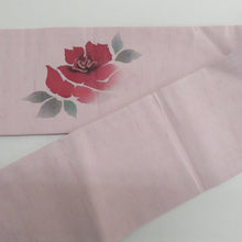 画像をギャラリービューアに読み込む, 名古屋帯 紬 染め模様 ピンク色ｘ緑色 薔薇文様 落款入り 正絹 お太鼓柄 カジュアル 仕立て上がり 着物帯 長さ370cm