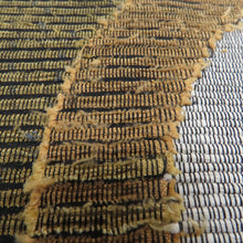 画像をギャラリービューアに読み込む, 名古屋帯 ひげ紬 俵織り 染め紬 月に兎紋様 うさぎ柄 黒色ｘ辛子色x灰色 正絹 お太鼓柄 カジュアル 仕立て上がり 着物帯 長さ360cm