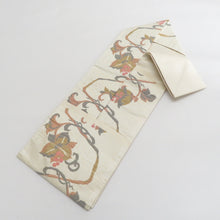 画像をギャラリービューアに読み込む, 名古屋帯 ベージュ系 葉柄 六通柄 ベージュ色ｘ緑色ｘ辛子色 正絹 カジュアル 仕立て上がり 着物帯