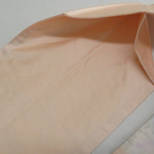 画像をギャラリービューアに読み込む, 名古屋帯 ベージュピンク色ｘ白色 小花紋様 刺繍入り お太鼓柄 織文様 正絹 カジュアル 仕立て上がり 着物帯 長さ343cm