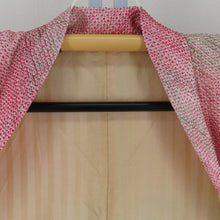 画像をギャラリービューアに読み込む, 羽織 正絹 絞り 赤色ｘ緑色 ぼかし カラフル 花柄 着物コート 着物用 ちりよけ 防寒 上着 リメイク シルク 身丈75.5cm