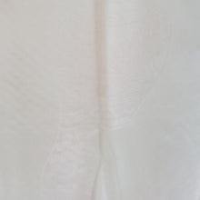 画像をギャラリービューアに読み込む, 羽織 正絹 絞り サーモンピンク色ｘオレンジ色ｘ灰色 雪輪に花柄 着物コート 着物用 ちりよけ 防寒 上着 リメイク シルク 身丈78.5cm