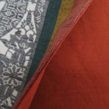 画像をギャラリービューアに読み込む, 名古屋帯 エンジ色ｘ白色ｘ黒色ｘ多色 京袋帯 紬地 全通柄 縞と立涌に花模様 正絹 カジュアル 未仕立て 芯なし 着物帯 長さ369cm