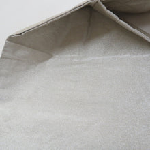 Load image into Gallery viewer, 名古屋帯 つづれ 銀色ｘ金色ｘオレンジ色ｘ多色 銀糸金糸 御所車文様 刺繍入り お太鼓柄 正絹 カジュアル 仕立て上がり 着物帯 長さ336cm