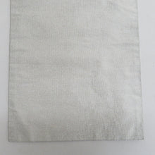 Load image into Gallery viewer, 名古屋帯 つづれ 銀色ｘ金色ｘオレンジ色ｘ多色 銀糸金糸 御所車文様 刺繍入り お太鼓柄 正絹 カジュアル 仕立て上がり 着物帯 長さ336cm