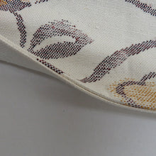 Load image into Gallery viewer, 名古屋帯 八寸帯 オフホワイトｘ茶色ｘ辛子色ｘ緑色 植物文様 六通柄 正絹 カジュアル 仕立て上がり 着物帯 長さ333cm