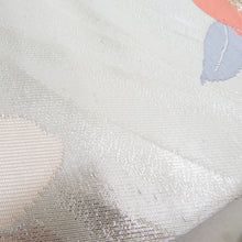 Load image into Gallery viewer, 名古屋帯 正絹 シルバー系 流水に花紋様 銀色ｘオレンジ色 六通柄 カジュアル 仕立て上がり 着物帯 長さ351cm