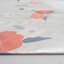 Load image into Gallery viewer, 名古屋帯 正絹 シルバー系 流水に花紋様 銀色ｘオレンジ色 六通柄 カジュアル 仕立て上がり 着物帯 長さ351cm