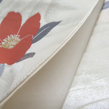 Load image into Gallery viewer, 名古屋帯 正絹 シルバー系 流水に花紋様 銀色ｘオレンジ色 六通柄 カジュアル 仕立て上がり 着物帯 長さ351cm