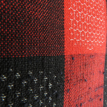 画像をギャラリービューアに読み込む, ウール着物 ウール 単衣 黒色ｘ赤色 市松に亀甲や絣など バチ衿 カジュアルきもの 普段着物 仕立て上がり 身丈159cm