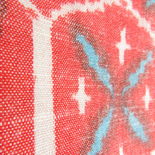 画像をギャラリービューアに読み込む, ウール着物 ウール 単衣 赤色ｘ白色ｘ水色 亀甲絣模様 バチ衿 カジュアルきもの 普段着物 仕立て上がり 身丈159cm