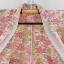 画像をギャラリービューアに読み込む, ウール着物 ウール 単衣 ベージュ色ｘ黄色ｘ赤オレンジ色 紅葉模様 広衿 カジュアルきもの 普段着物 仕立て上がり 身丈158cm