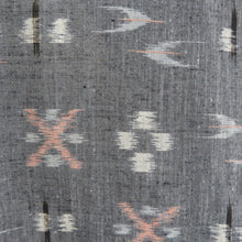 画像をギャラリービューアに読み込む, ウール着物 単衣 灰色ｘ薄オレンジ色 絣調模様 バチ衿 カジュアルきもの 普段着物 仕立て上がり 身丈147.5cm