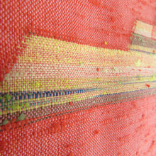 画像をギャラリービューアに読み込む, ウール着物 単衣 赤ピンク色ｘ多色 幾何学模様 バチ衿 カジュアルきもの 普段着物 仕立て上がり 身丈157cm