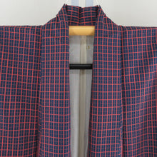 画像をギャラリービューアに読み込む, 紬 着物 アンサンブル 羽織付 格子模様 袷 広衿 紺色ｘ赤色 正絹 カジュアル 仕立て上がり 身丈160.5cm