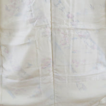 Load image into Gallery viewer, 小紋 袷 クリームイエローｘ黄緑ｘ多色 季節の花々に蝶々模様 青海波地紋 正絹 バチ衿 仕立て上がり着物 カジュアル 普段着物 和洋ミックス 身丈163cm