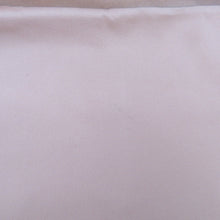 Load image into Gallery viewer, 名古屋帯 正絹 ピンク地 ピンク色ｘ薄紫色ｘ白色 四角に鶴と波紋様 金糸 お太鼓柄 仕立て上がり 着物帯 長さ353cm