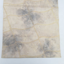 Load image into Gallery viewer, 名古屋帯 正絹 ベージュ色ｘ灰色ｘ金色 グレー系 六通柄 瓦調 焼き箔 仕立て上がり 着物帯 長さ350cm