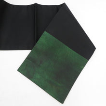 Load image into Gallery viewer, 名古屋帯 正絹 深緑色ｘ赤色ｘ黒色 お太鼓柄 花紋様 仕立て上がり 着物帯 長さ362cm