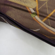 Load image into Gallery viewer, 名古屋帯 正絹 茶色ｘ金色ｘ紫色 蛇籠文にエ霞紋様 金糸 六通柄 仕立て上がり 着物帯 長さ350cm