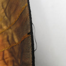 Load image into Gallery viewer, 名古屋帯 ポリエステル 黒色ｘオレンジ色ｘ金色 金糸 風景文様 お太鼓柄 仕立て上がり 着物帯 長さ335cm