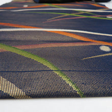 Load image into Gallery viewer, 名古屋帯 正絹 紺色ｘ金色ｘ多色 芝露紋様 六通柄 仕立て上がり 着物帯 長さ357cm