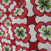 画像をギャラリービューアに読み込む, ウール着物 アンサンブル 着物と羽織2点セット 単衣 赤色ｘ白色x黄緑 小花模様 バチ衿 カジュアルきもの 普段着物 仕立て上がり 身丈156cm