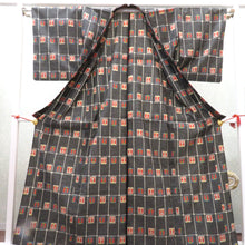 画像をギャラリービューアに読み込む, ウール着物 単衣 グレー白 格子 花柄 バチ衿 カジュアルきもの 普段着物 仕立て上がり ウールきもの 和洋ミックス 身丈164.5cm