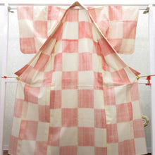 画像をギャラリービューアに読み込む, ウール着物 単衣 オフホワイト×赤 格子市松柄 バチ衿 カジュアルきもの 普段着物 仕立て上がり ウールきもの 身丈156.2cm