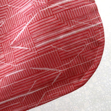 画像をギャラリービューアに読み込む, ウール着物 単衣 赤×白 幾何学柄 バチ衿 カジュアルきもの 普段着物 仕立て上がり ウールきもの 和洋ミックス 身丈154.3cm